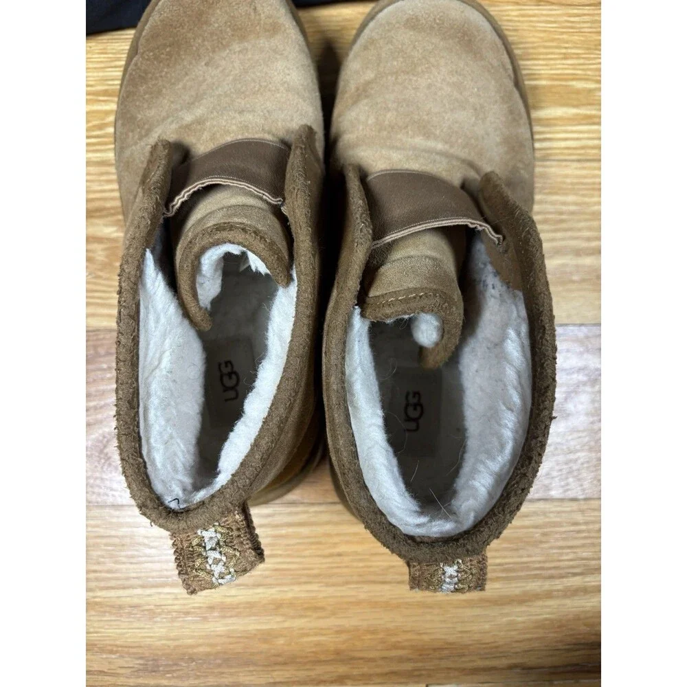 UGG Neumel Snapback Chestnut Suede Sheepskin Boots Mens Size 9 G0YRHM9A